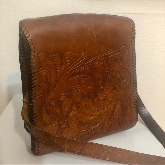 Vintage leather small shoulder bag - Picture 3 of 13